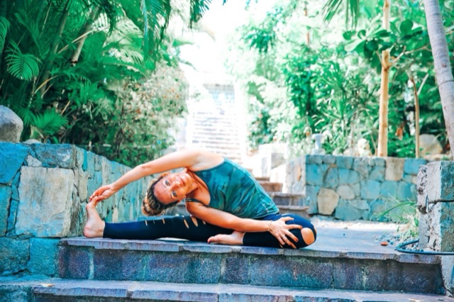 6 tips to apply today to be a good yoga teacher