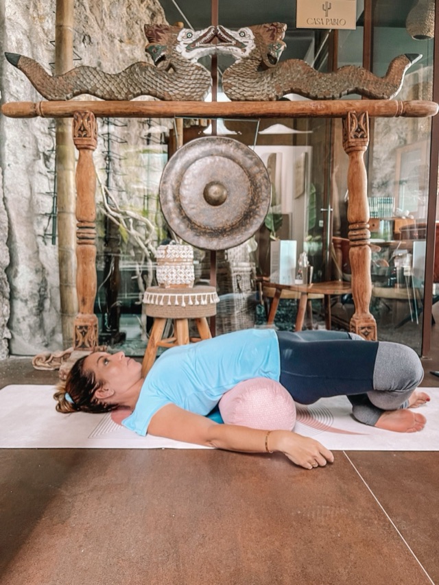 Yoga Foundations: A Journey to Balance and Awakening 💡